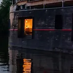 Frühstückspension La Riviere House - Peniche Carpe Diem Nantes