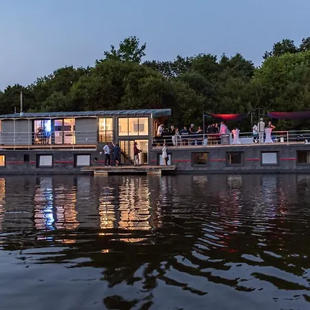 La Rivière House - Péniche Carpe Diem Frühstückspension Nantes