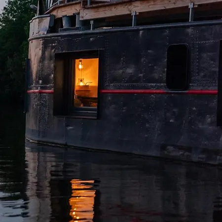 Frühstückspension La Rivière House - Péniche Carpe Diem Nantes
