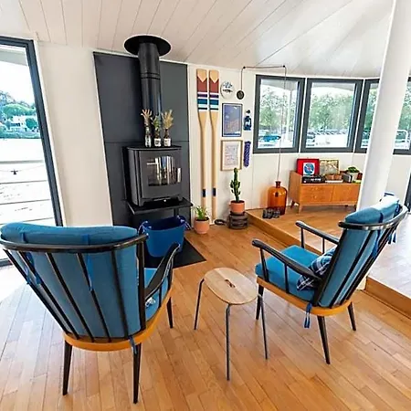 Bed & Breakfast La Riviere House - Peniche Carpe Diem 3*
