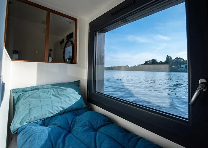 Couette-café La Rivière House - Péniche Carpe Diem 3*