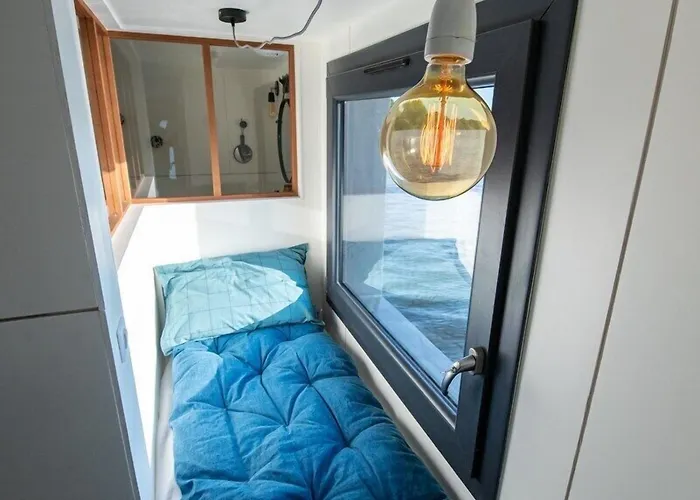 Couette-café La Rivière House - Péniche Carpe Diem 3*