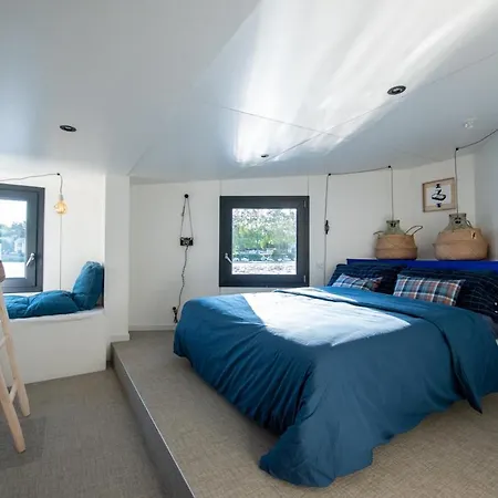 Bed & Breakfast La Riviere House - Peniche Carpe Diem 3*